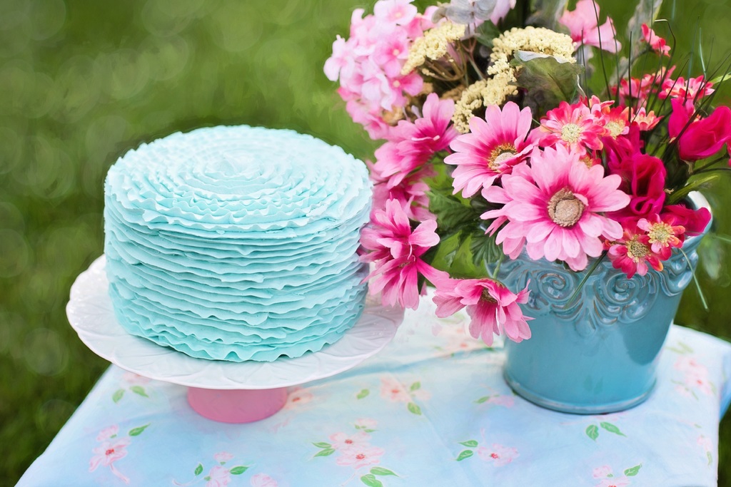 plant-sweet-flower-petal-celebration-food-1325231-pxhere.com (1)